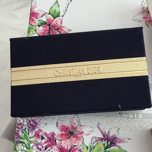 Dior ECRIN COUTURE iconic eye makeup Eyeshadow Palette with pouch, 3 Dior sample - Picture 8 of 12